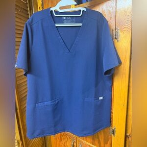 FIGS Casma Scrub Top